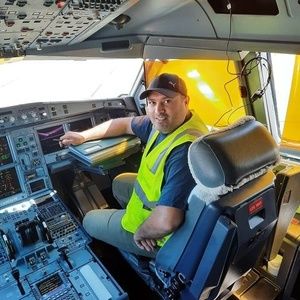 Meet your Posher, Mohamed